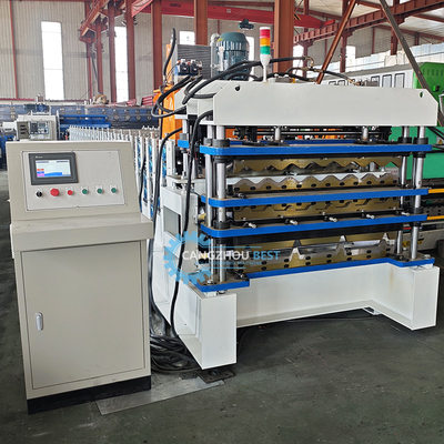Ελεγχόμενο από PLC υδραυλικό κόψιμο Tr4 Tr5 κυματοειδής μηχανή τριών στρωμάτων οροφής για το Περού