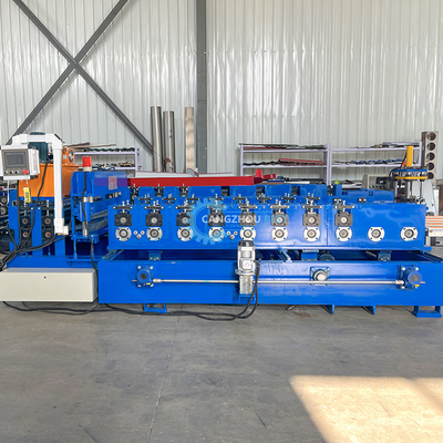 Αυτοκίνητη αλλαγή μεγέθους PU Liner Steel Profile Roof Sheet Roll Forming Machine Για 0,3-0,8mm