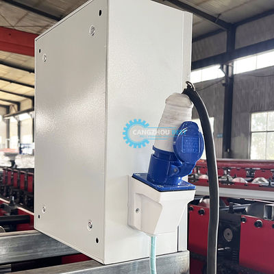 Η Αμερική δημοφιλής με την πλήρως αυτόματη και υψηλής απόδοσης μηχανή διαμόρφωσης 400mm Ridge Cap Roll Forming Machine